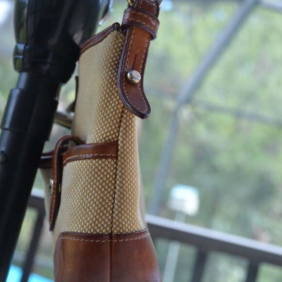 Dooney & Bourke Crossbody Small Lucy Canvas Woven & Leather Shoulder Bag - Picture 8 of 11